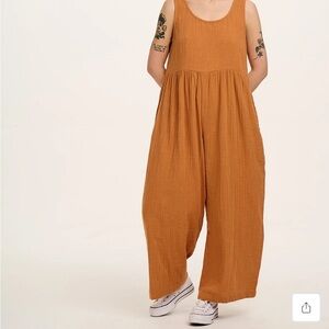 Lucy & Yak Tan Jumpsuit Wide-Leg V-Neck